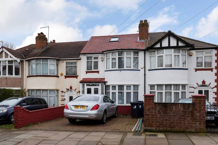 Brand New Studio in Central Perivale Conway Crescent, Perivale